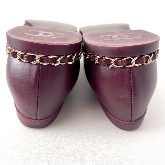 CHANEL | CC Interlocking Logo Gold Chain Burgundy Leather Loafers Moccasin 37.5 - Picture 15 of 16